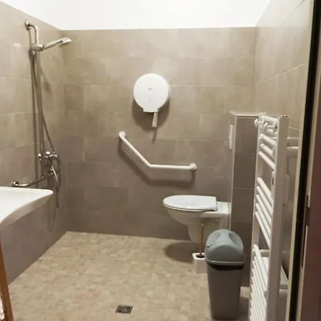 D'hotes Bed & Breakfast 3*