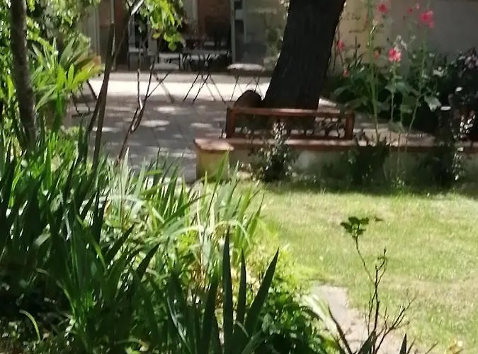 D'hôtes Pmr Hildegarde Alojamento de Acomodação e Pequeno-almoço Moissac